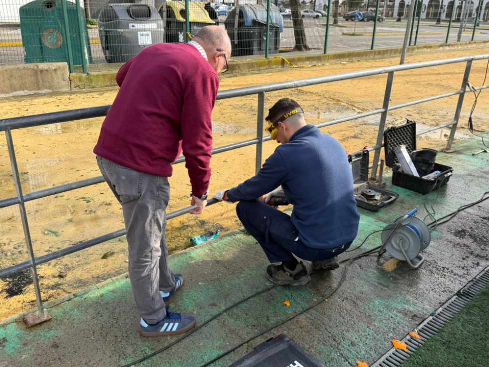 El Ayuntamiento repara El Juncal tras el temporal Kristin y continuará revisando el resto de instalaciones deportivas