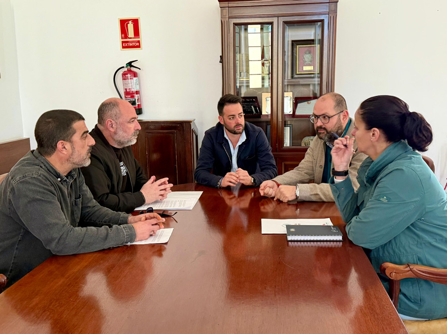 Reunión para abordar jornadas festivas y horarios de la Policía Local