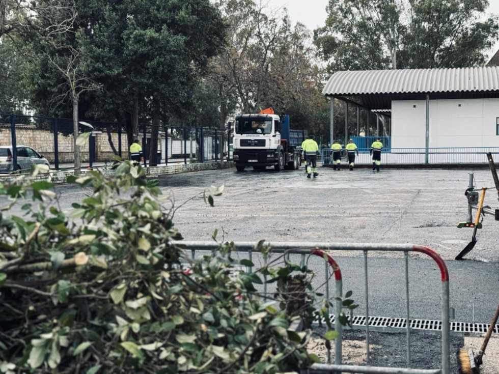 Germ&aacute;n Beardo supervisa las mejoras en marcha en los CEIP Valdelagrana y Jos&eacute; Luis Poullet