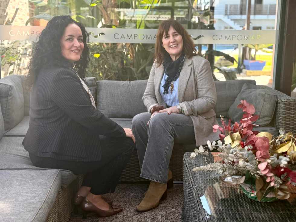 La concejalía de Turismo inicia con la directora del Hotel Campomar una ronda de visitas a establecimientos hoteleros