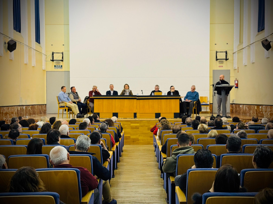 Germán Beardo se reúne con los vecinos de San Antonio para reafirmar su compromiso de regularización urbanística