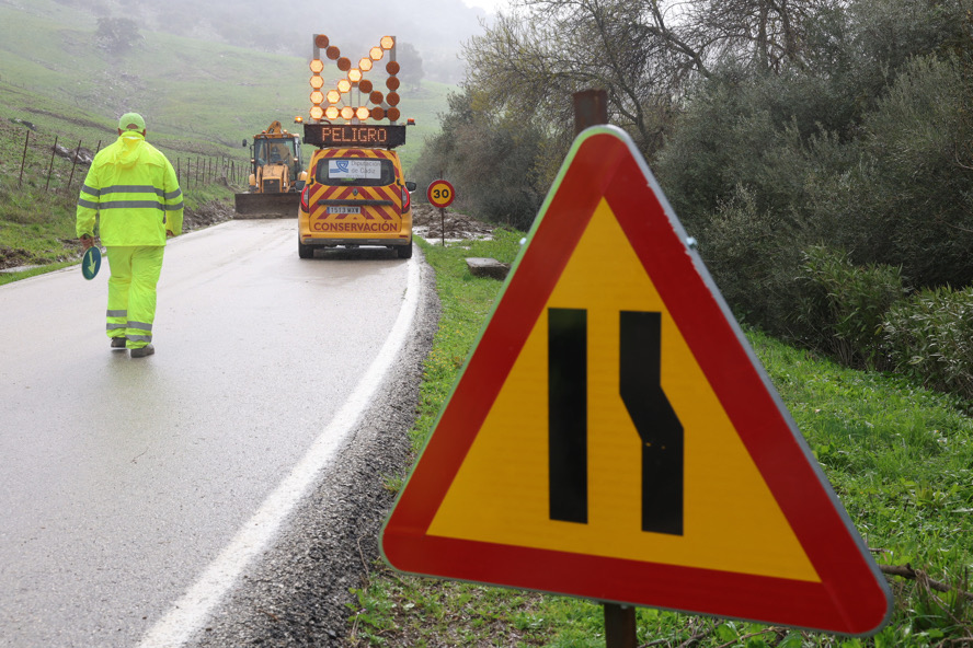 Diputación adjudica los primeros contratos de emergencia para el arreglo de carreteras afectadas por el temporal