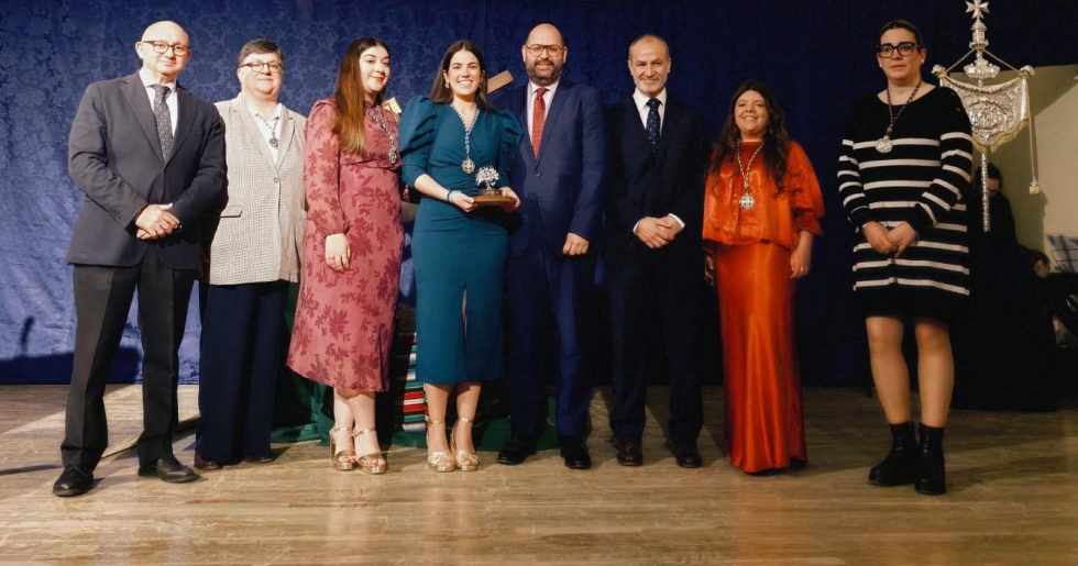 Patricia Rostoll protagoniza el VIII Pregón Juvenil de la Semana Santa de El Puerto