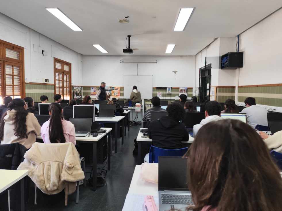 Apemsa apuesta por la educación y los jóvenes