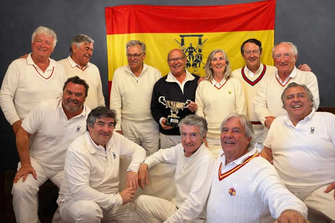 El Español de Cádiz mantiene el mando en la IV Liga Andaluza tras imponerse 12-8 a La Pandilla