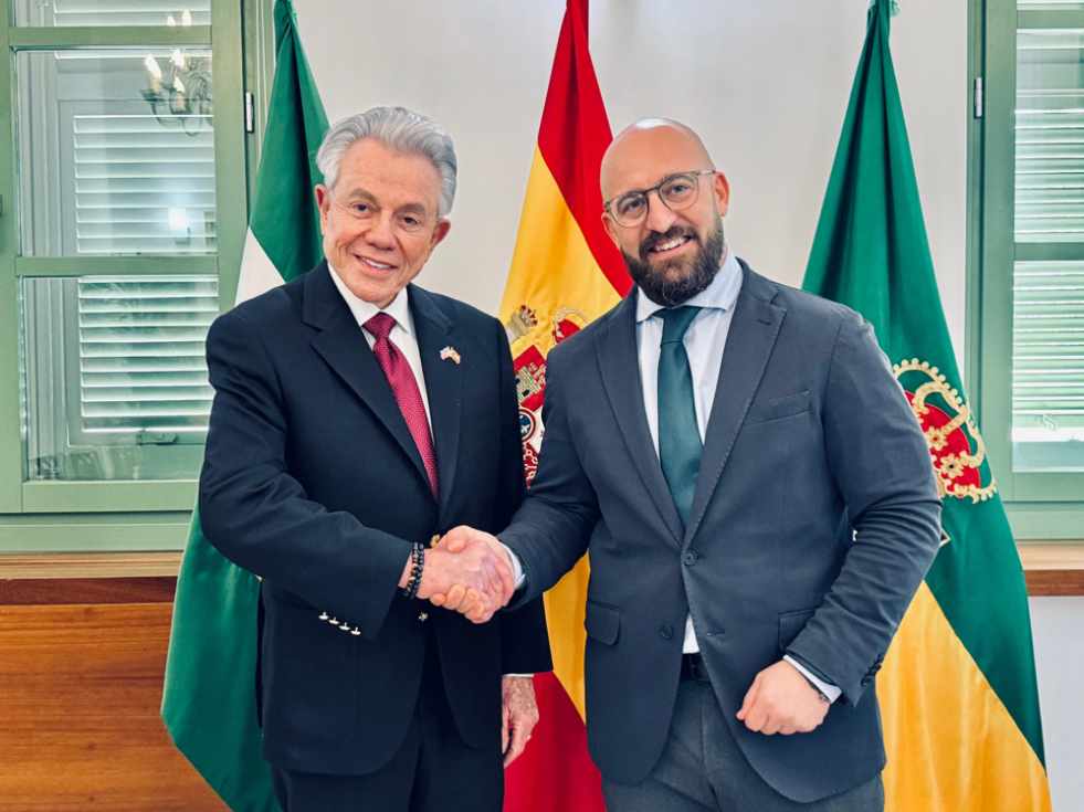 Germ&aacute;n Beardo recibe al embajador de EEUU en Espa&ntilde;a, Benjam&iacute;n Le&oacute;n Jr.