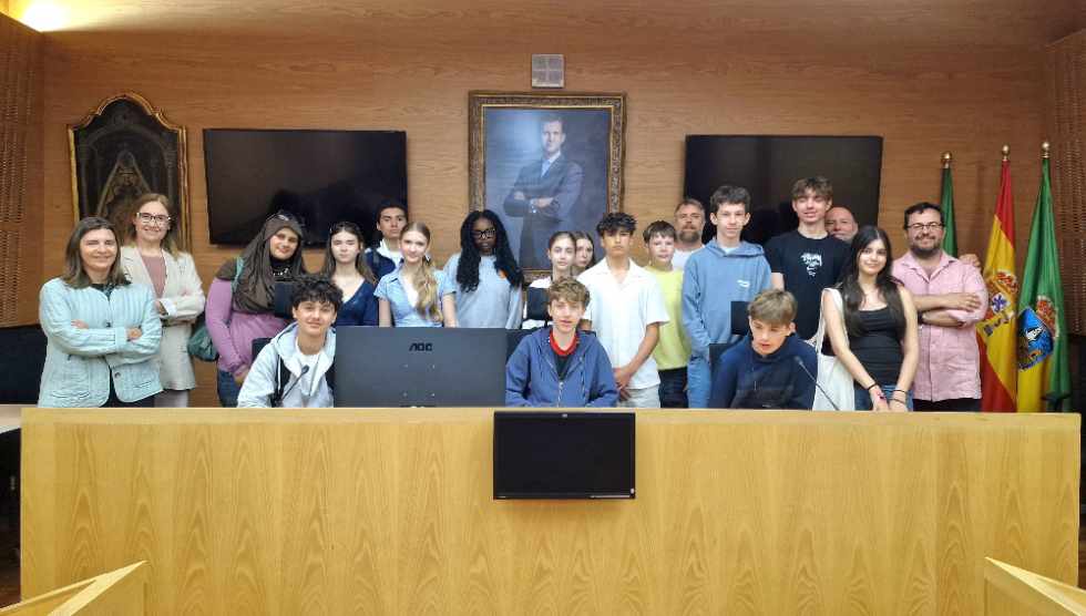 Erasmus procedentes de Alemania visitan el Ayuntamiento de El Puerto