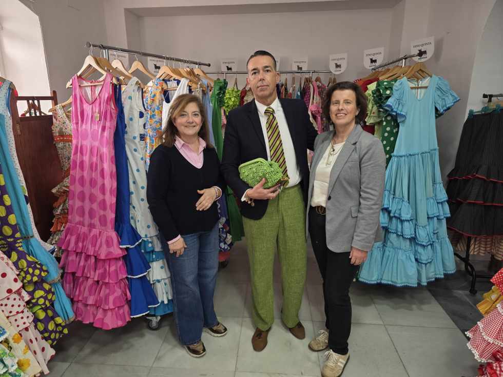 Mercadillo Solidario de trajes de flamenca de la Asociación de Mujeres con Cáncer Bahía