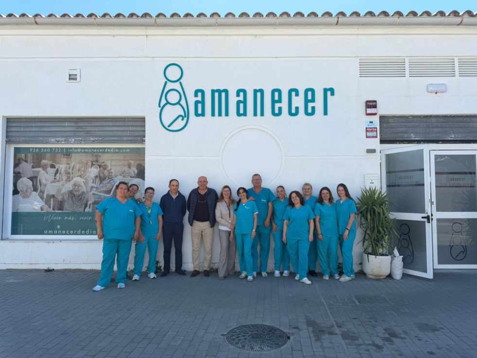 El Centro de Mayores Amanecer de Día inicia una nueva etapa tras su traslado a la Avenida de la Bajamar