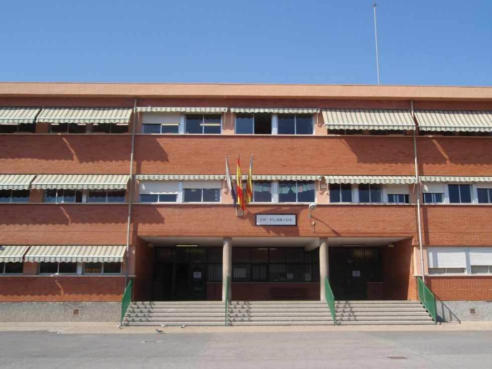 Un incidente en la Constitución de la mesa en un colegio electoral de El Puerto retrasará el inicio del escrutinio