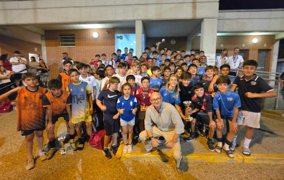 La Copa Concejalía de Fútbol Base Infantil reúne a más de 250 jugadores en El Puerto