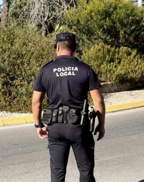 Detenido por robo agrede a un policía en su arresto