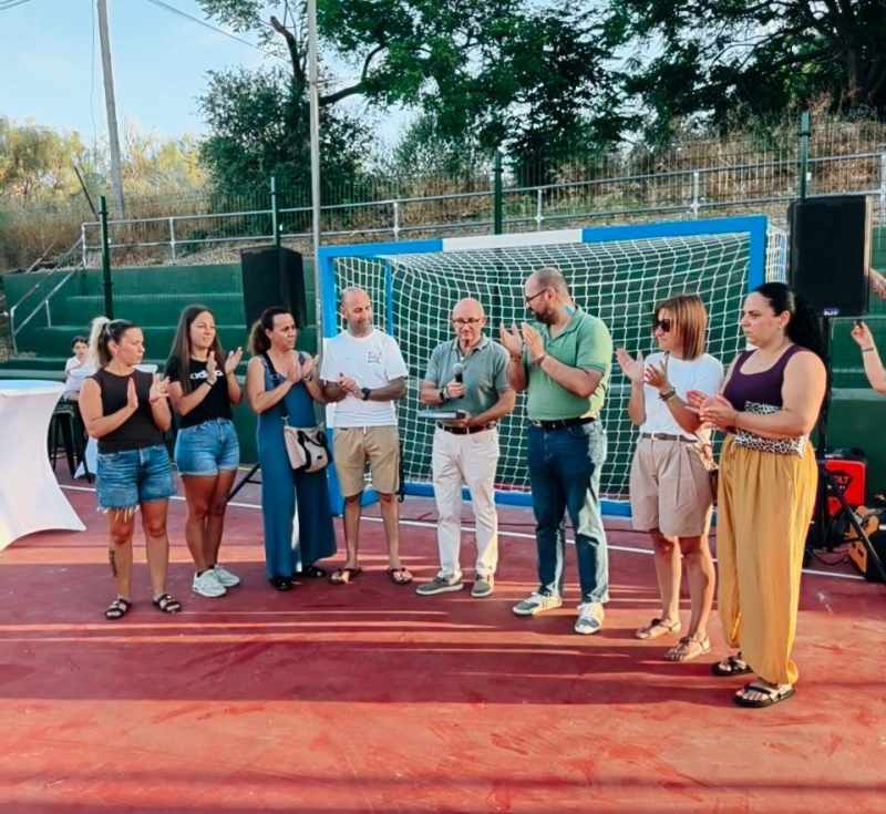 Fiesta de Verano y reinauguración de pista deportiva en la Barriada de Sudamérica