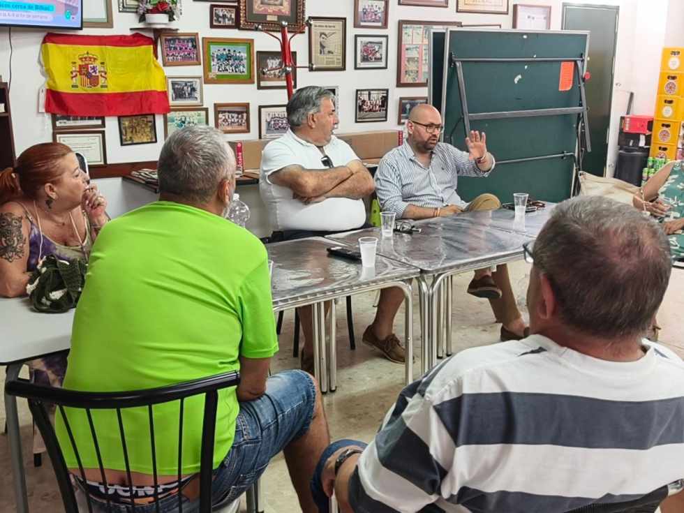Encuentro municipal con la AVV  Ronda de la Victoria