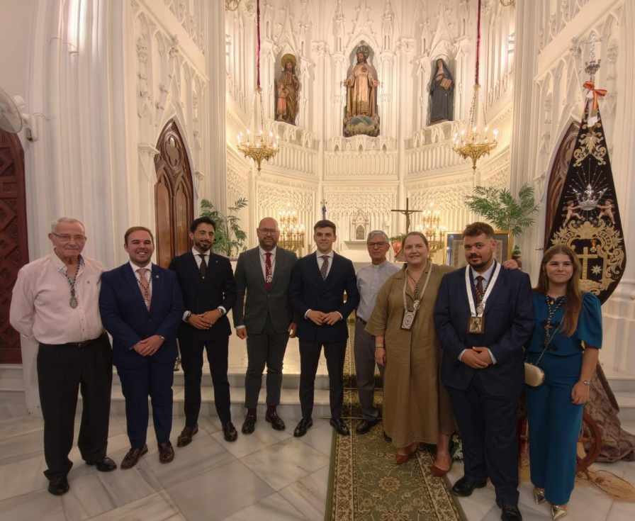 Pregón a la Virgen del Carmen en la capilla de las Hermanas Carmelitas