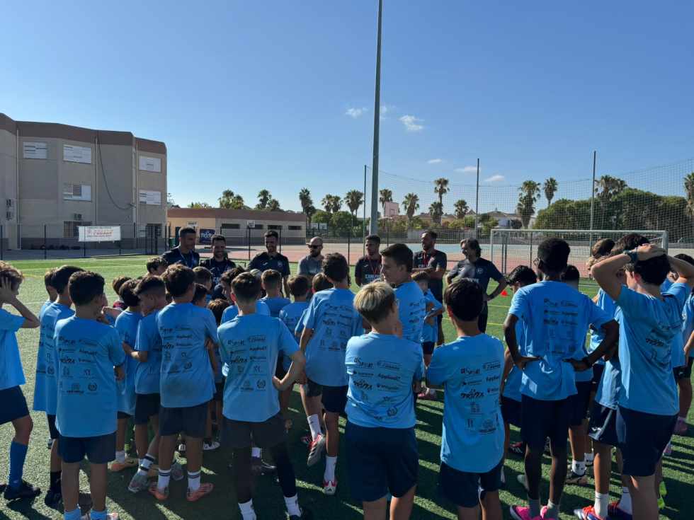 I Campus Todo F&uacute;tbol en el Colegio Guadalete de El Puerto