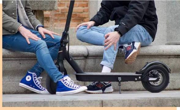 Muere una joven de 21 años en un accidente con un patinete eléctrico en Sanlúcar