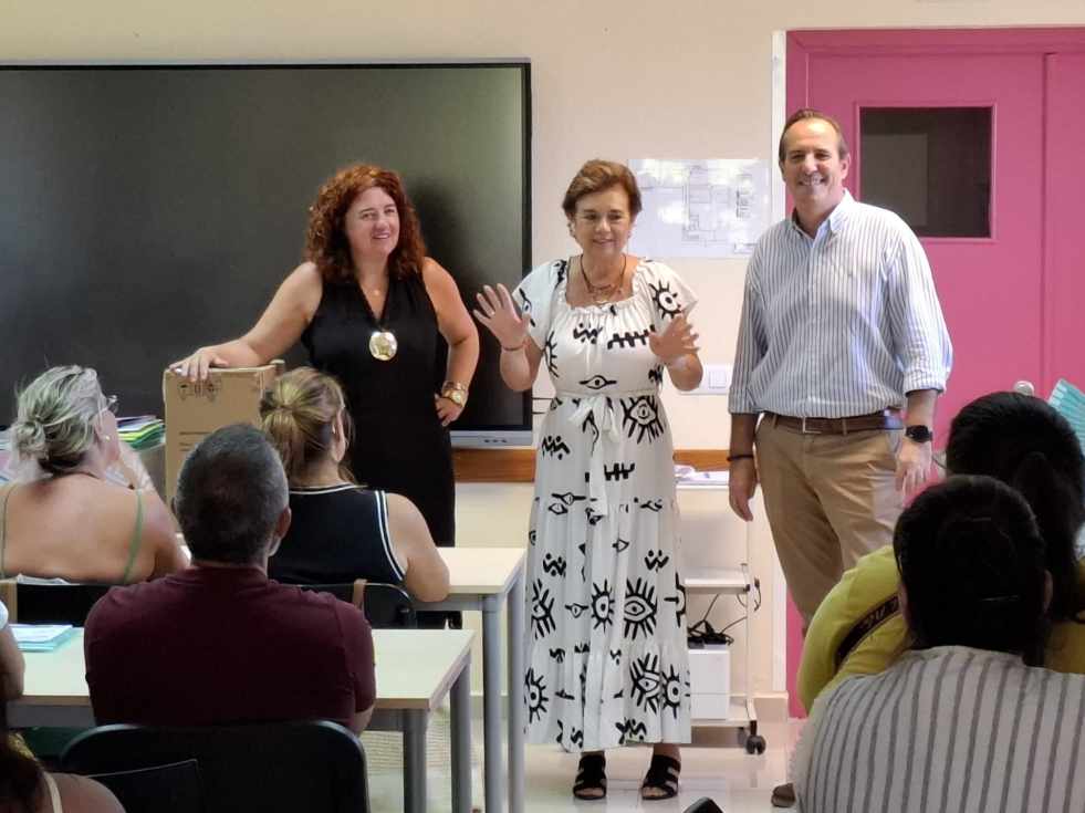 Las alumnas de los cursos de Atención Sociosanitaria en el Domicilio en El Puerto de Santa María culminan su fase formativa