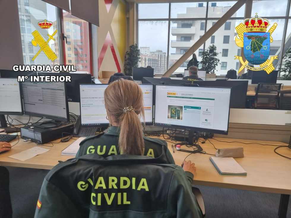 Una falsa agencia deja sin alquiler vacacional a un gaditano tras cobrarle la fianza