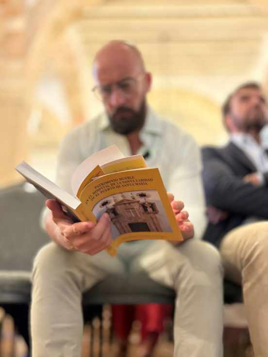 Presentación del libro de Francisco González Luque ‘Patrimonio mueble en el hospital de la Santa Caridad de El Puerto de Santa María‘
