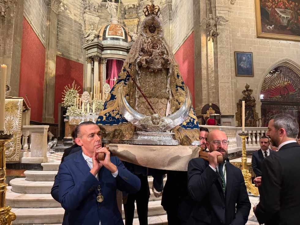 La Virgen de los Milagros regresa a su camar&iacute;n tras la celebraci&oacute;n de los actos en honor a la Patrona