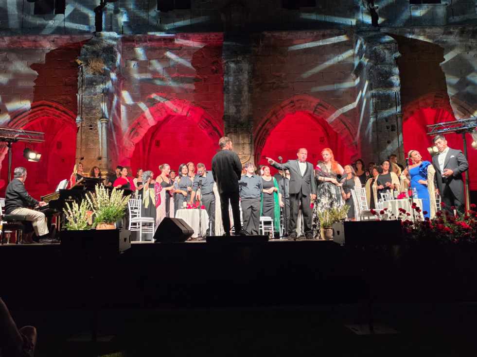 El Monasterio de la Victoria vibró con la zarzuela